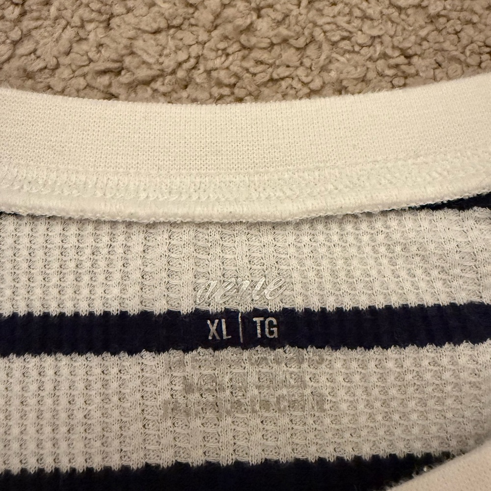 EUC Aerie Essential Henley Layering Long Sleeve Striped T-Shirt Size XL - Picture 3 of 4